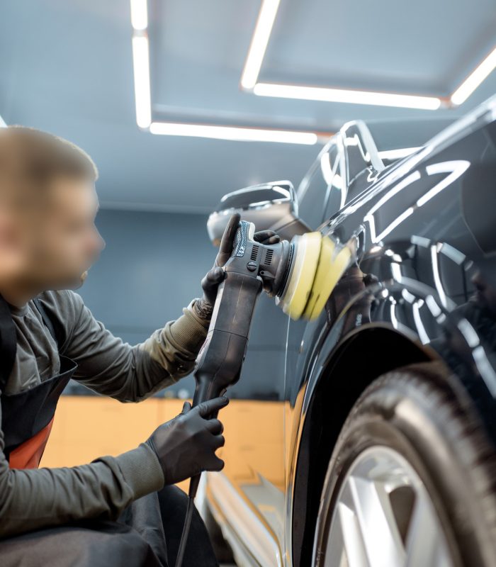 professional-vehicle-body-polishing